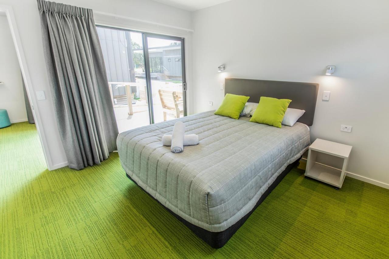 Camp Waipu Cove Hotel Ngoại thất bức ảnh