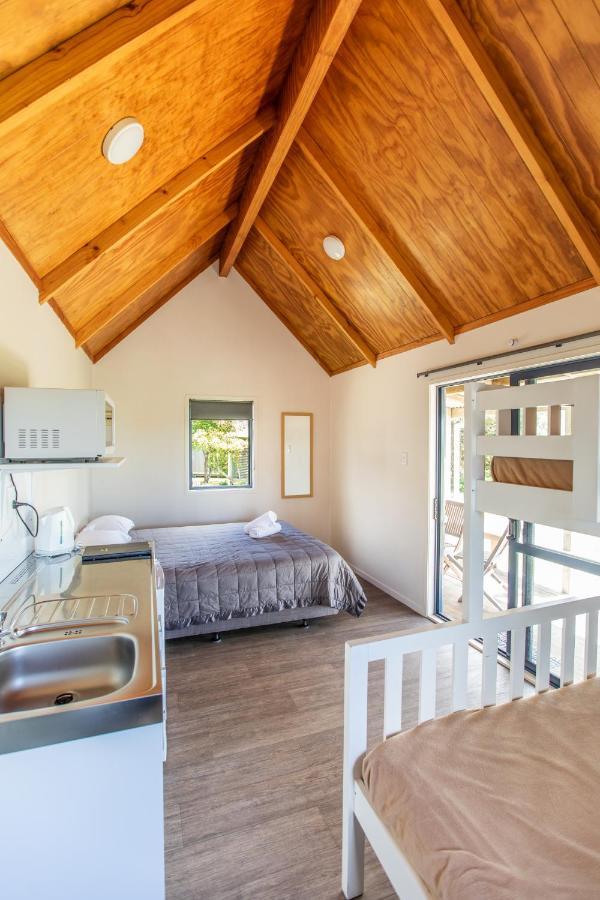Camp Waipu Cove Hotel Ngoại thất bức ảnh
