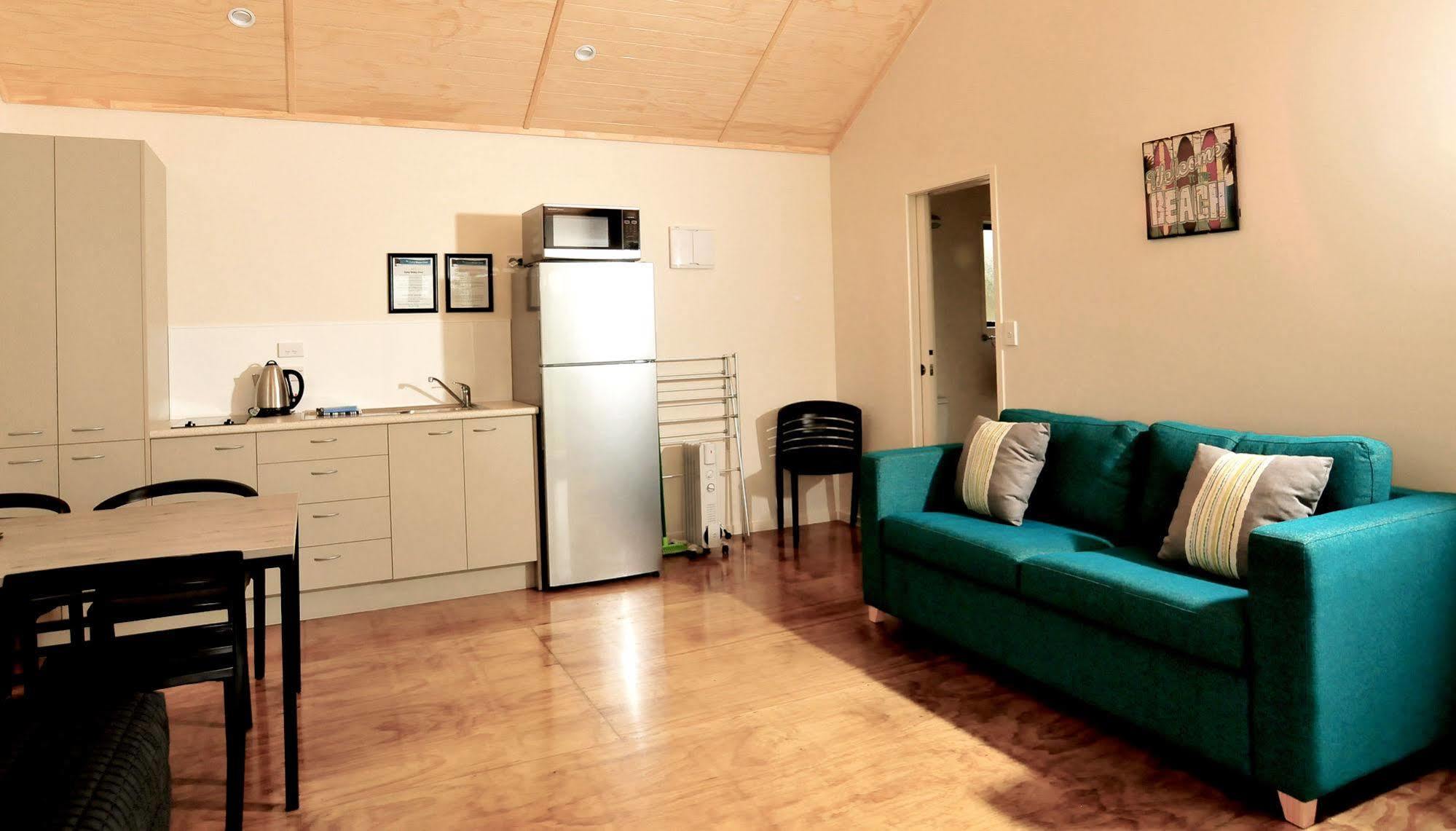 Camp Waipu Cove Hotel Ngoại thất bức ảnh
