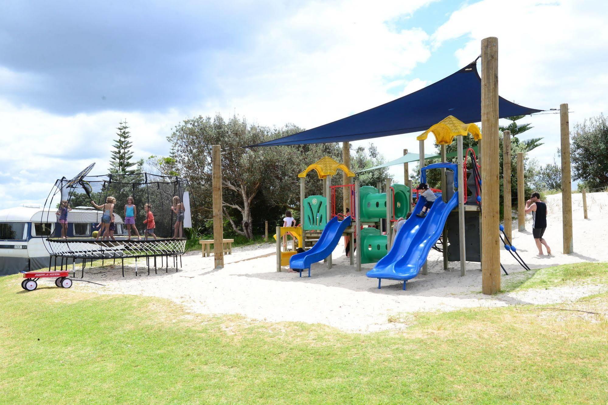 Camp Waipu Cove Hotel Ngoại thất bức ảnh
